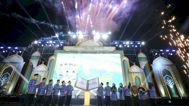 Wali Kota Makassar Dampingi Menag Tutup MTQ VIII KORPRI Nasional di Pangkep