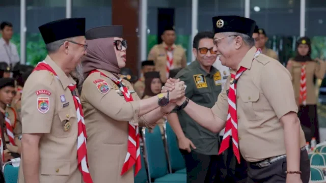 Bupati Barru Andi Ina Kartika Lepas 38 Anggota Kontingen Jambore Nasional XII ke Cibubur