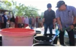 Akhir Pekan, Bupati Takalar Turun Distribusikan Bantuan Air Bersih ke Warga