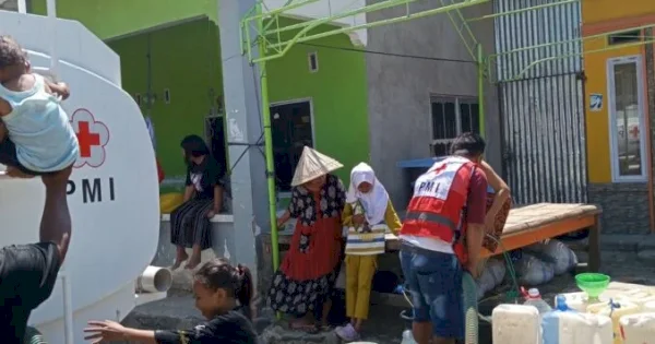 Musim Kering Melanda Takalar, Bupati Daeng Manye Instruksikan PMI Salurkan Air Bersih Ke Warga