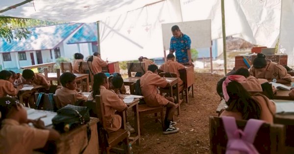 PMI Dirikan Tenda Darurat Dukung Siswa NTT Tetap Belajar Paca Bencana