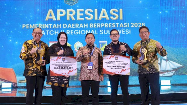 Parepare Raih Penghargaan Terbaik III Akses Layanan Pendidikan Regional Sulawesi