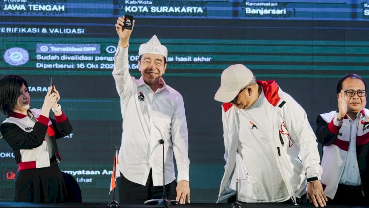 Jokowi Resmi Tegaskan Diri Gabung PSI, Yakin Tembus Senayan: “Jangan Ragu!”
