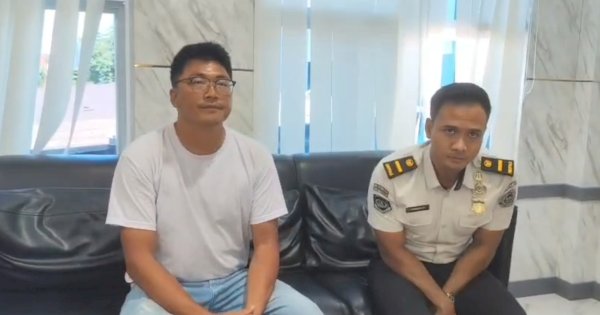 WNA Tiongkok Ditangkap Imigrasi Makassar Usai Viral Tembak dan Konsumsi Penyu di Raja Ampat
