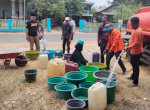 Pemprov Sulsel Salurkan Bantuan Air Bersih untuk Warga Terdampak Kekeringan di Makassar dan Maros