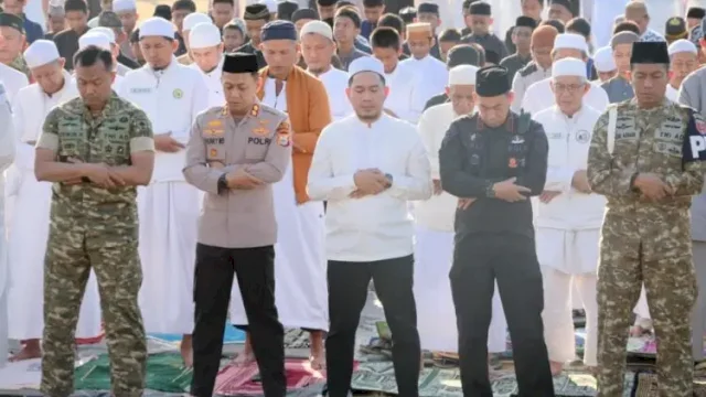 Kemarau Panjang, Pemkot Parepare Bersama Ribuan Warga Gelar Sholat Istisqa