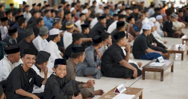 Wali Kota Tasming Hamid Buka Pembinaan Mental dan Religiusitas Pelajar SMP