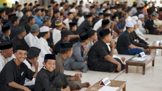 Wali Kota Tasming Hamid Buka Pembinaan Mental dan Religiusitas Pelajar SMP
