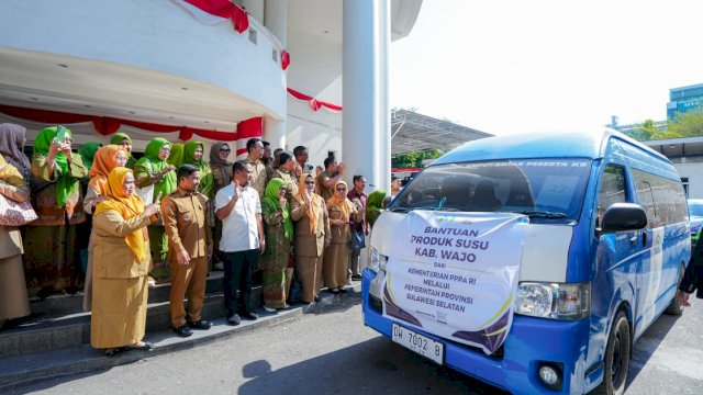 Perkuat Gizi Anak, Gubernur Sulsel Lepas Distribusi Bantuan Susu untuk 24 Kabupaten/Kota