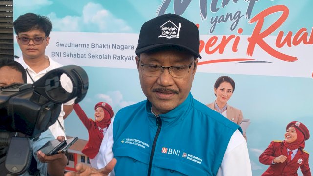 Wakil Ketua Umum PBNU, Saifullah Yusuf saat mengunjungi Sekolah Rakyat (SR) di Makassar beberapa waktu lalu. (Foto: Abatanews)