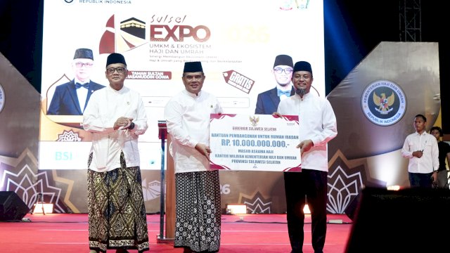 Gubernur Sulsel Serahkan Rp10 M Pembangunan Masjid Asrama Haji
