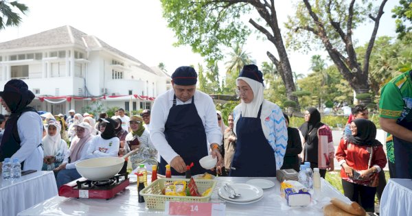 Wali Kota Makassar Tunjukkan Kebolehan Memasak, Raih Juara I di Ajang HUT Sulsel ke-357