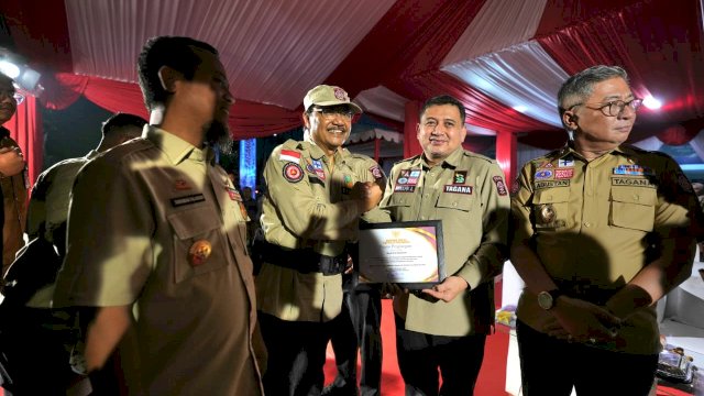 Mensos Gus Ipul Dorong Kesiapsiagaan Tagana Sulsel Hadapi Potensi Bencana