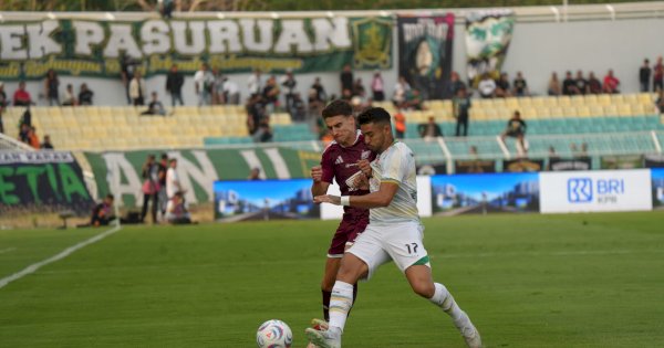 Dua Kali Persebaya Gagal Penalti dan Gol Bunuh Diri, Bernardo Tavares Sebut PSM Makassar Beruntung