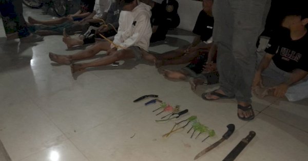 Polsek Rappocini Ringkus 14 Pemuda Kasus Bentrokan di Monumen Emysaelan, Sejumlah Senjata Tajam Ditinggal Kabur