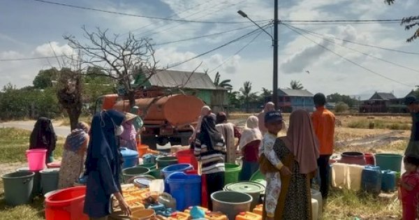 Kekeringan Landa 12 Kecamatan di Maros, BPBD Distribusikan 150 Ribu Liter Air per Hari